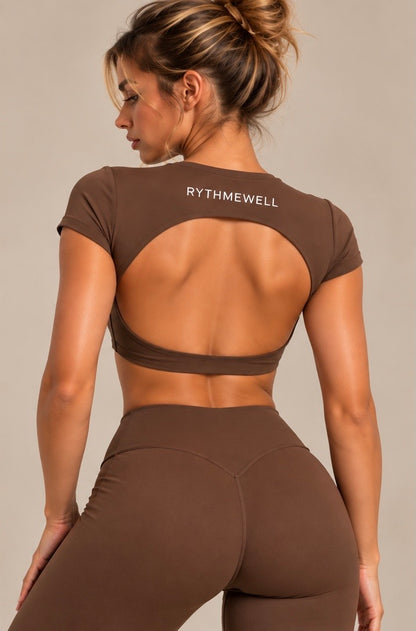 CROP TOP DE SPORT FEMME DOS OUVERT – Bougez librement, restez au frais et affirmez votre style avec Rythmewell.