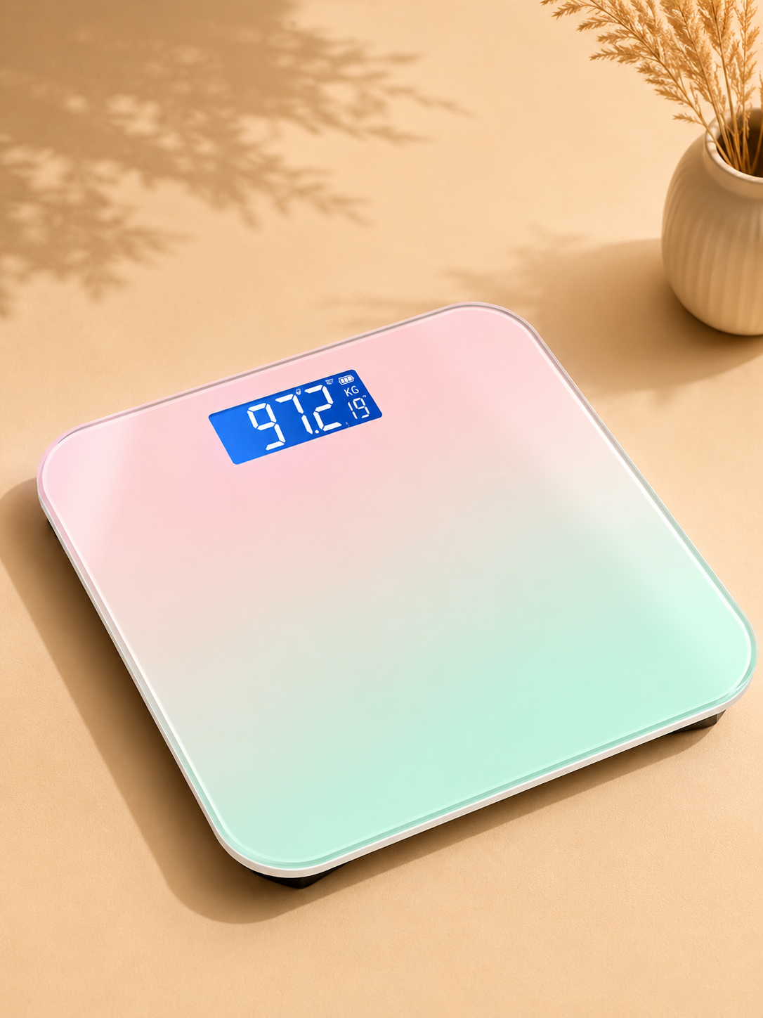 BALANCE CONNECTÉE EN VERRE AVEC ÉCRAN LCD -  Contrôlez votre poids en un instant.