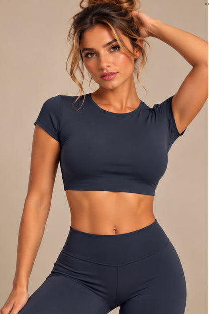 CROP TOP DE SPORT FEMME DOS OUVERT – Bougez librement, restez au frais et affirmez votre style avec Rythmewell.